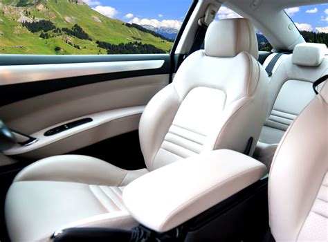 What’s Better: A Black or White Leather Interior? | VIP Autos
