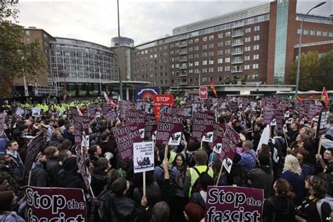 BBC NEWS | UK | In pictures: Anti-BNP protests