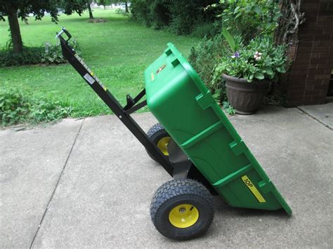 John Deere PCT-100JDC 650 lb. 10 cu. ft. Tow-Behind Cart for Sale - RonMowers