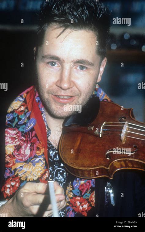 NIGEL KENNEDY English violinist about 1988 Stock Photo - Alamy