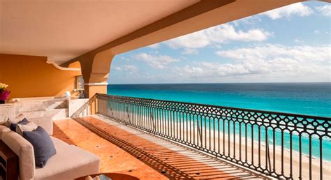 The Ritz-Carlton, Cancun | Remarkable Honeymoons