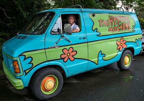 Funny van | Scooby doo mystery incorporated, Scooby doo images, Mystery machine van