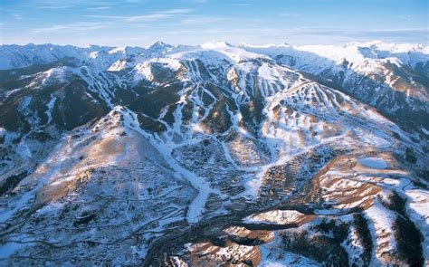 Snowmass ski resort - Snow Magazine