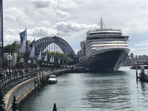 Queen Victoria Itinerary, Current Position, Ship Review | CruiseMapper