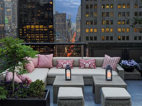 15 Best Rooftop Bars in New York City - Photos - Condé Nast Traveler