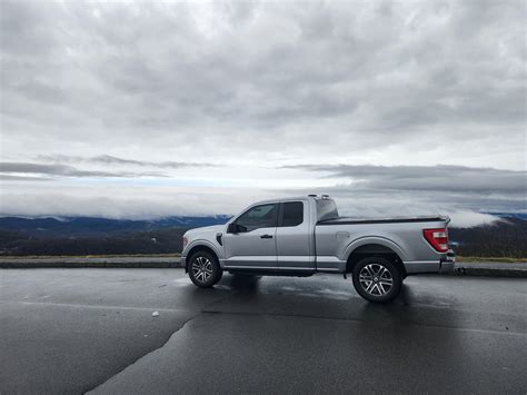 Black Commercial Cap on Iconic Silver F150 | F150gen14 -- 2021+ Ford F-150, Tremor, Raptor Forum ...