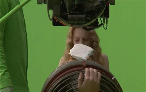 Alice in WOnderland-Behind the scenes - Alice in Wonderland (2010) Photo (19233127) - Fanpop