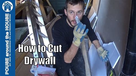 How to cut plasterboard/Drywall. Cutting plasterboard made easy for the ...