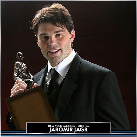 NHL - A quick look at some previous Ted Lindsay Award...