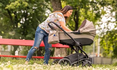 5 Important Stroller Safety Tips - Fajar Magazine