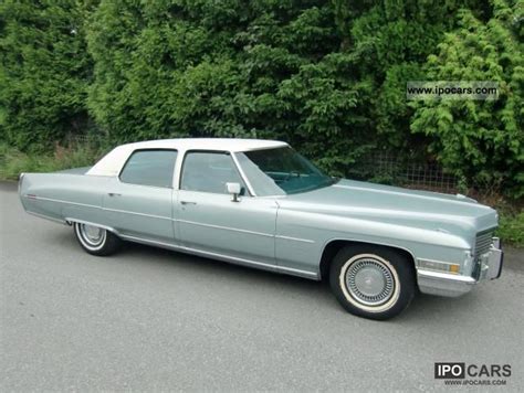 1972 Cadillac Fleetwood Brougham - Car Photo and Specs