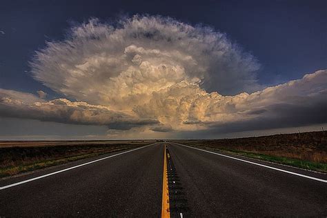 "Explosive" Great Bend Kansas. April 2013 | Storm photography, Great ...