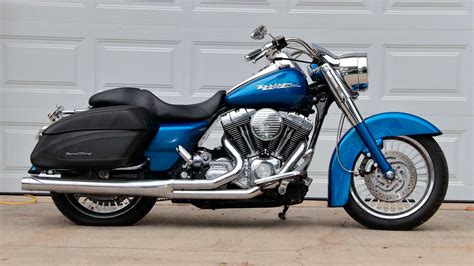 2005 Harley-Davidson Flh Road King - CLASSIC.COM