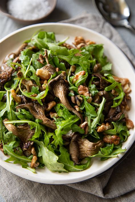 Roasted Oyster Mushrooms with Arugula and Walnuts | Mushroom Recipes