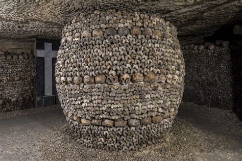 How to Visit the Paris Catacombs (and a Bit of History)