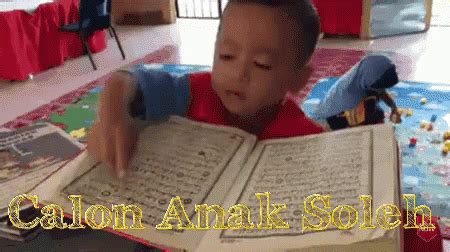 Gif Anak Kecil Lucu - Komedi Lucu Anak Kecil / Gif, gambar bayi lucu ...