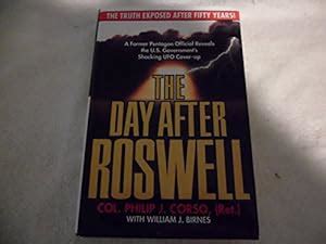 9780671004613: The Day After Roswell | BookScouter.com