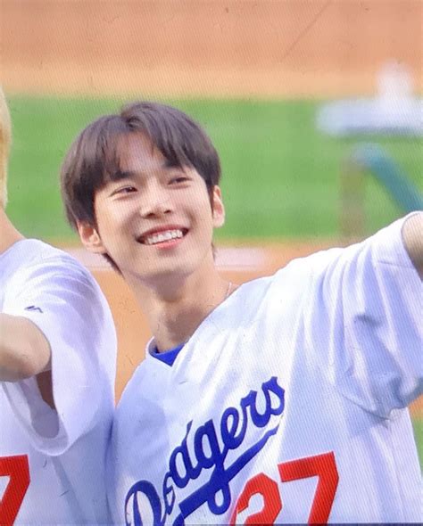 190515 NCT 127 DODGER STADIUM 🥰🥰 ~ ~ ~ ~ ~ Tags: 🌱 #doyoung #nct127 #nctdoyoung #nctjaehyun # ...