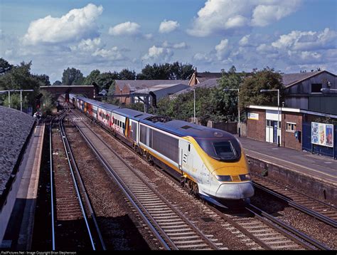 RailPictures.Net Photo: 373 012/011 Eurostar Eurostar class 373 at Paddock Wood, Kent, United ...