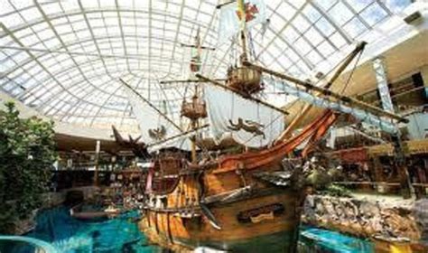 West Edmonton Mall Pirate Ship - Picture of West Edmonton Mall, Edmonton - TripAdvisor