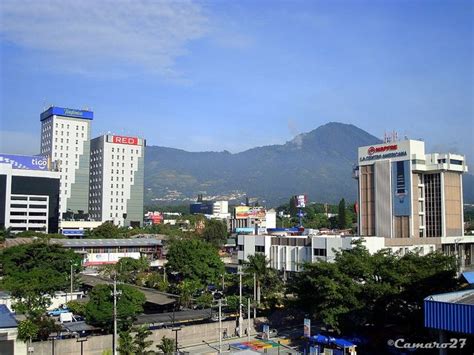 El gran San Salvador..!. A A | Seattle skyline, Skyline, Travel