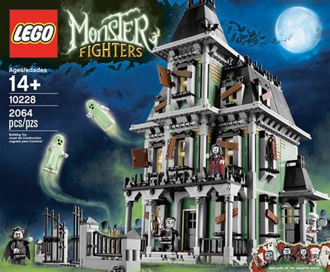 New LEGO Exclusive - Monster Fighters 10228 Haunted House | The Brothers Brick | The Brothers Brick