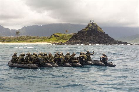 180630-M-ZO893-1038 | Marine corps base hawaii, Marine corps bases ...