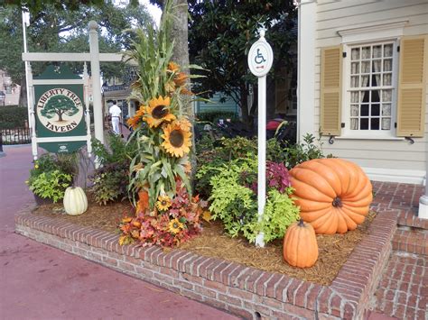 Disney Halloween - autumn decorations all through the park... | Fall ...