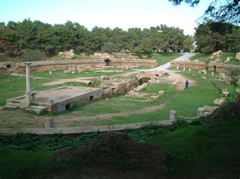 Carthage Amphitheater (Carthage) | Structurae