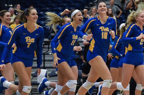 Pitt Volleyball moves into the Top 5 in the AVCA Coaches Poll