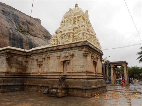 VELUDHARAN's TEMPLES VISIT: NAMAKKAL SRI NARASIMMA SWAMY TEMPLE AND SRI ...