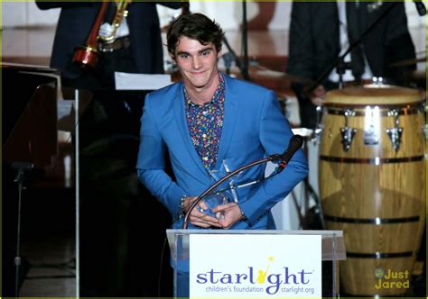 RJ Mitte Receives Starbright World Inspiration Award at Starlight Awards 2014 | Photo 734135 ...