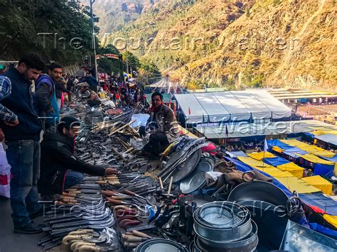 Digital-Photos_Himalayan-Culture_Lavi-Mela_0003_W - The Mountain Walker