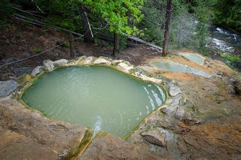 Umpqua Hot Springs – SoakOregon.com