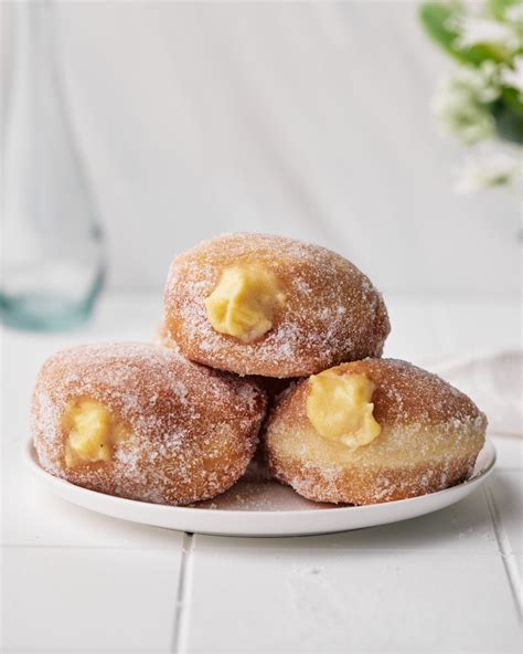 Custard Donuts - Fresh Fried Donuts with Custard Filling | Bonni Bakery