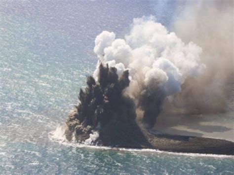 Underwater Volcanic Eruptions