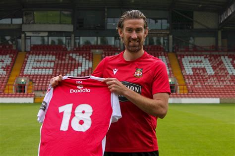 SIGNED | Experienced midfielder David Jones joins Wrexham as player ...