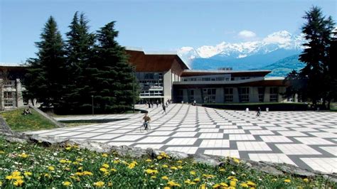 Fransa Grenoble Alpes Üniversitesi Bölümleri, Yıllık Ücreti