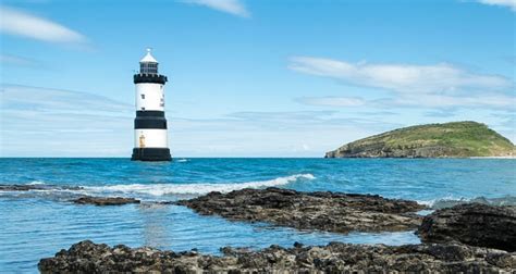 5 Best Things To Do In Anglesey Island, UK - TravelTourXP.com