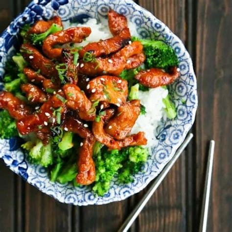 Easy Garlic Ginger Glazed Sticky Pork