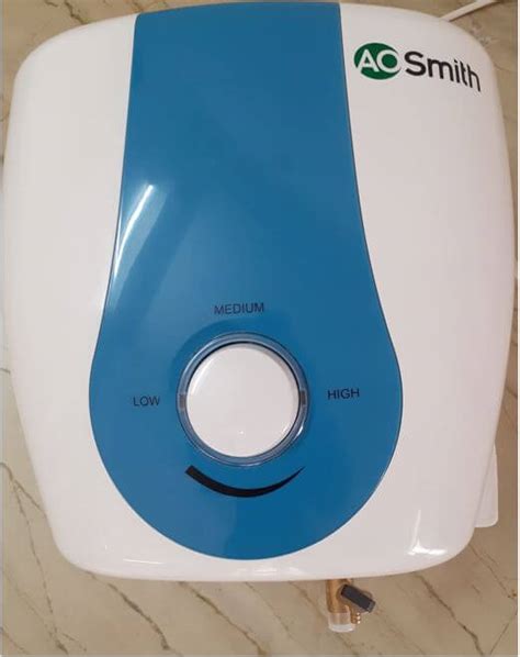 AO Smith Geyser Review 15 Litre SDS Green Water Heater - AirSwacch