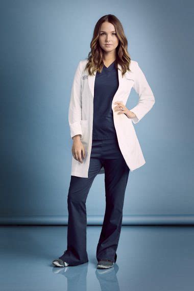 The 'Grey's Anatomy' Season 16 Cast Portraits Are Here (PHOTOS)