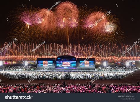 Riyadh Season Fireworks Saudia Arabia Stock Photo 2097823651 | Shutterstock