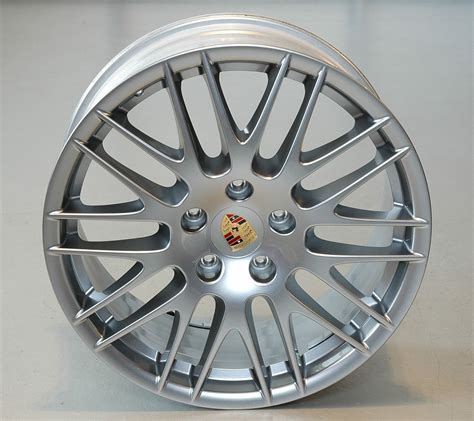 4 x Like New 20-inch RS Spyder Design OEM Porsche Wheels (Cayenne ...