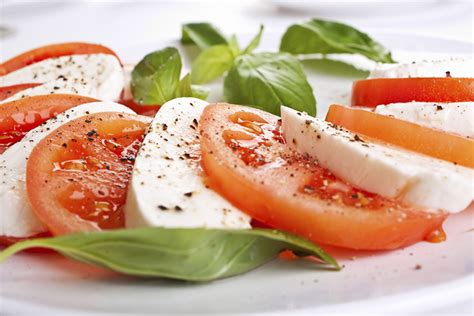 Insalata Caprese (Caprese Salad) Recipe | Co+op