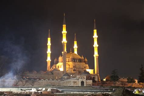 Islamic world observes Barat, holy night of fate and forgiveness ...