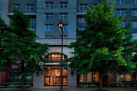 Residence Inn Portland Riverplace- Portland, OR Hotels- First Class Hotels in Portland- GDS ...