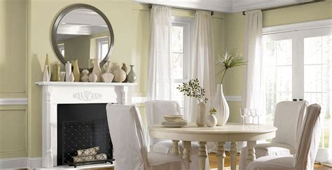 Paint Color Inspiration Gallery | Behr | Green painted rooms, Room colors, Minimalist dining room