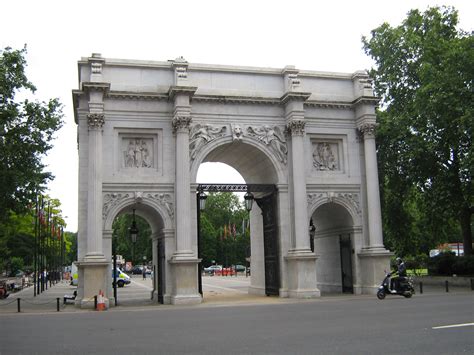 Marble Arch | Virtually London: Literature and Laptops