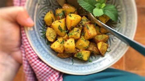 Best Indian Masala Roast Potatoes | Simple. Tasty. Good.